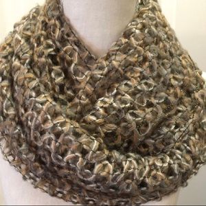 NWT Chunky Infinity Scarf with Metallic Thread